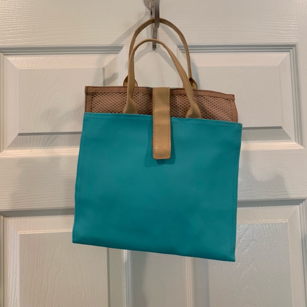 Toiletries travel bag